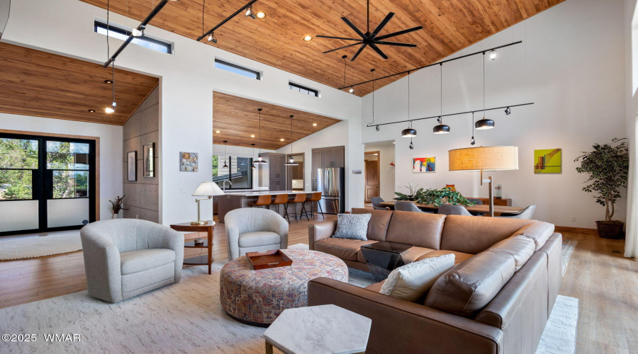 Gorgeous great room