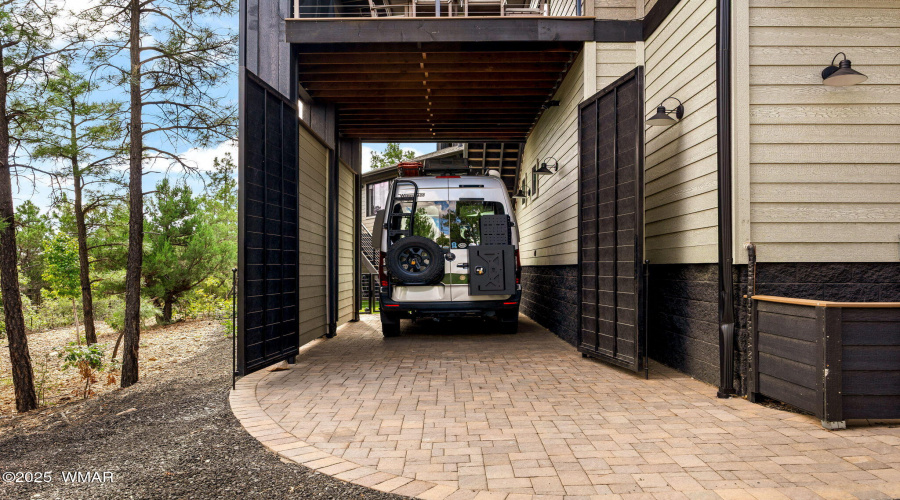 Privacy parking
