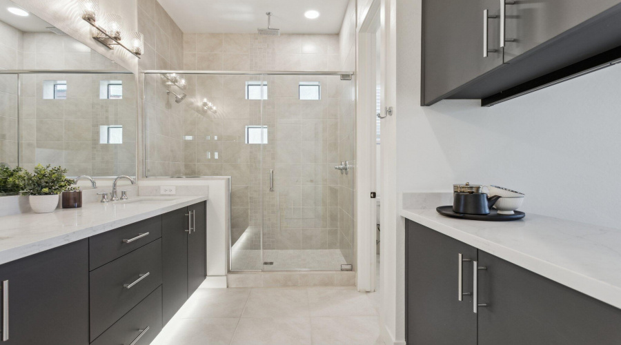 2nd Primary Bath