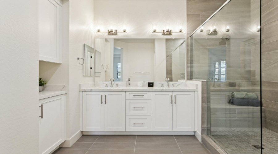 Plan 2 - Main Floor Primary Bath