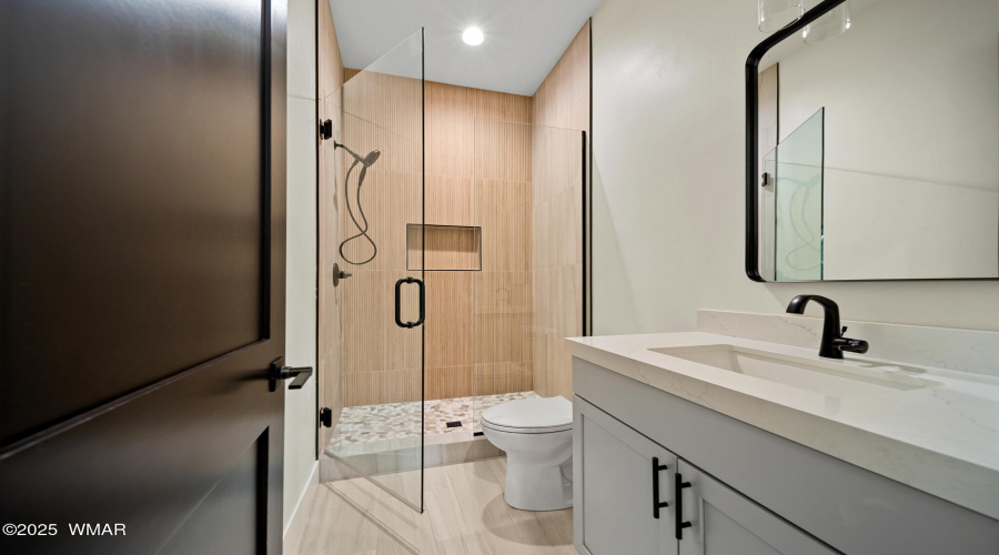 Guest Bath 1