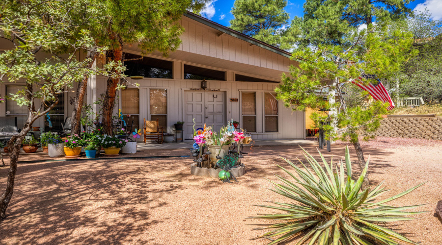 018_exterior6_208_e_zurich_payson_85541_
