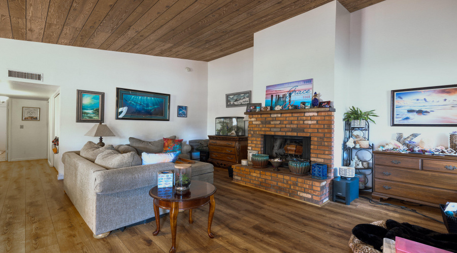 029_interior_a_21_208_e_zurich_payson_85