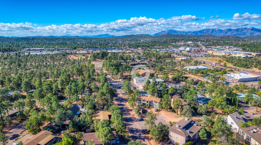 002_aerial2_208_e_zurich_payson_85541_ja