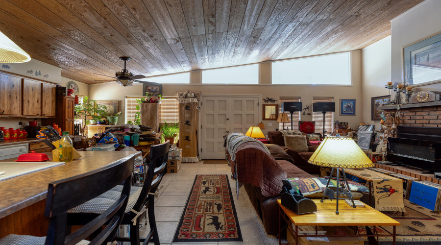 047_interior_b26_208_e_zurich_payson_855