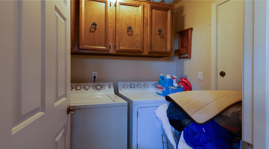 054_interior_b33_208_e_zurich_payson_855