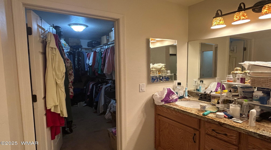 walk in closet