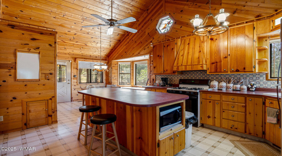 2240RoundaboutWay-HeberOvergaard-AZ-10