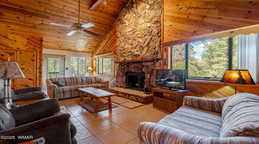 2240RoundaboutWay-HeberOvergaard-AZ-7