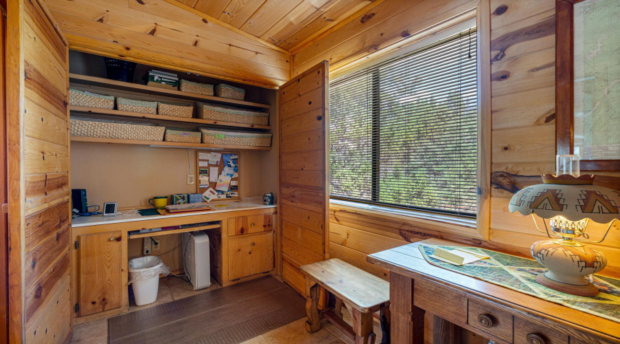 2240RoundaboutWay-HeberOvergaard-AZ-17