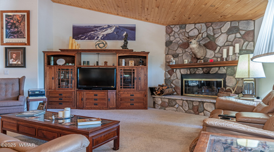 Entertainment Center Stays