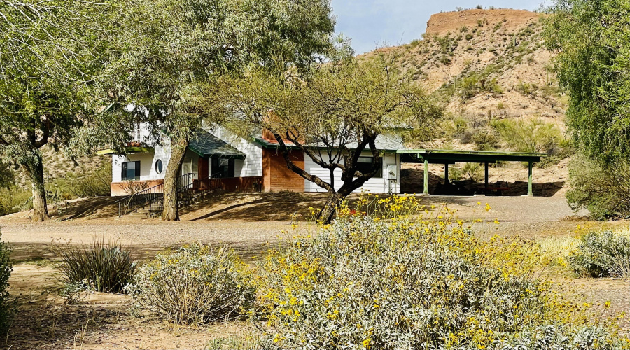 1169 N Stagecoach