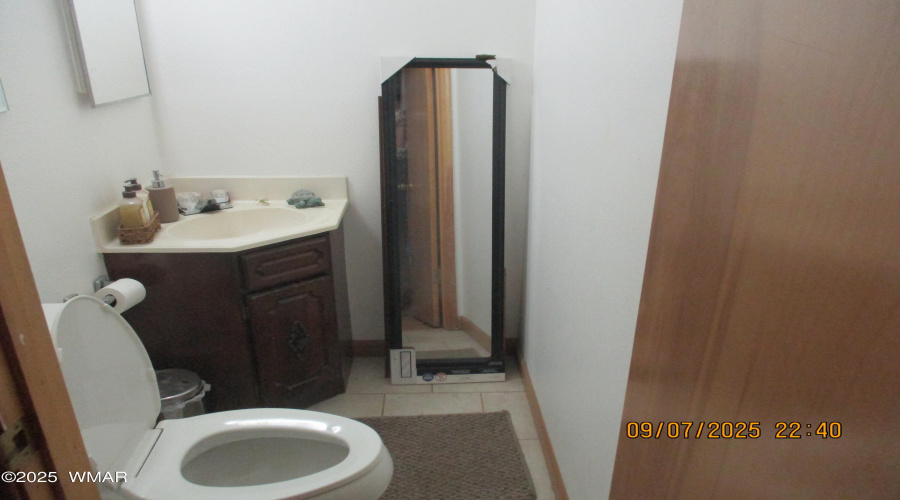 Primary 1/2 Bath