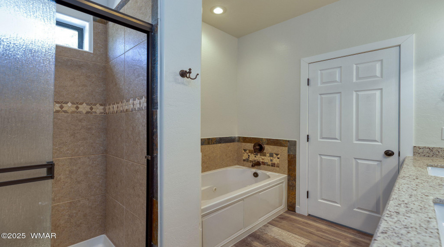 SPERATE SHOWER AND BATH