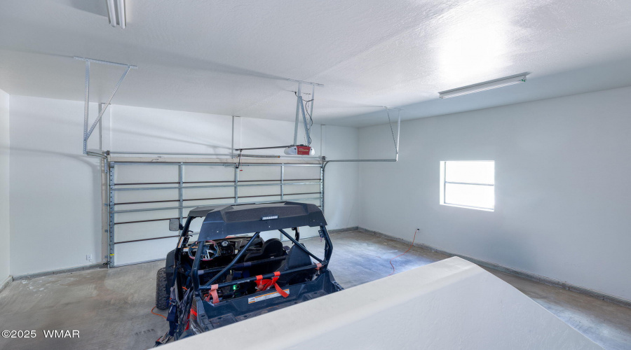 BIG GARAGE