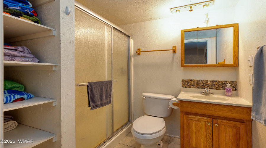 024_photo24_4966_sherwood_dr_ls_85929_je