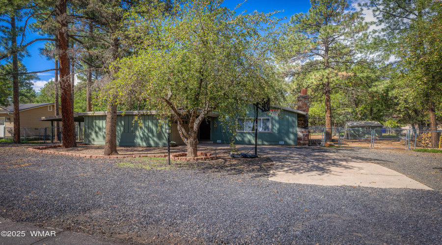007_photo7_4966_sherwood_dr_ls_85929_jen