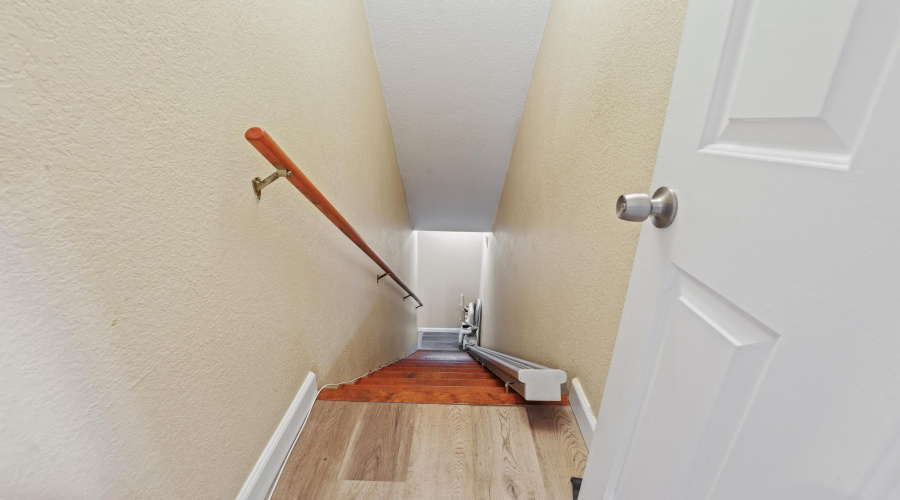 Motorized stair chair for accessibility