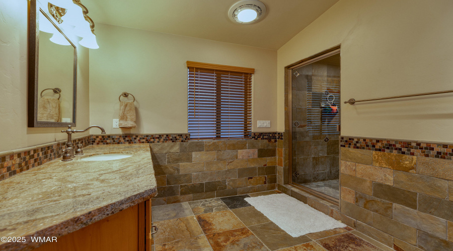Ensuite