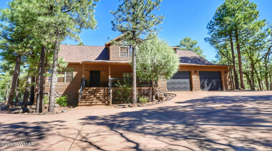 915 Lakeshore Drive