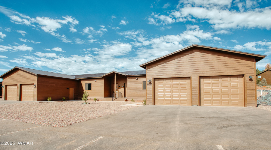Bison Ridge - Luxury Twin Homes