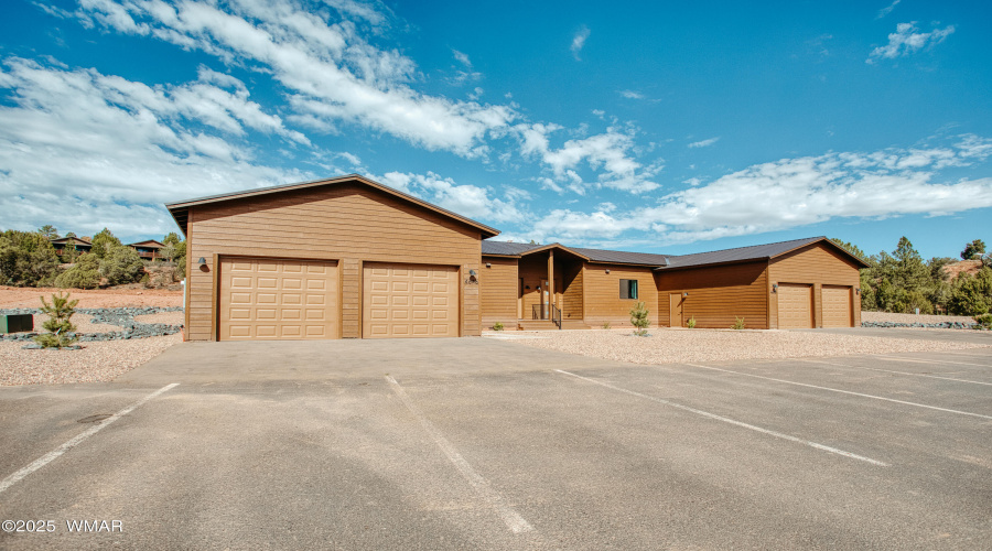 Luxury Twin Home - Bison Ridge