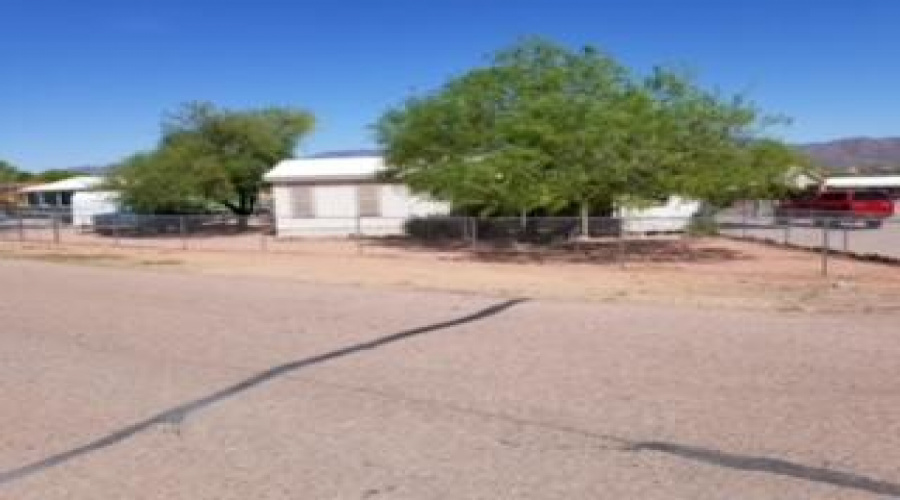 Corner lot