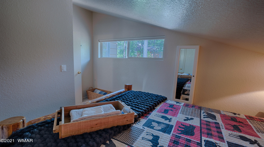 AP1A8327_HDR