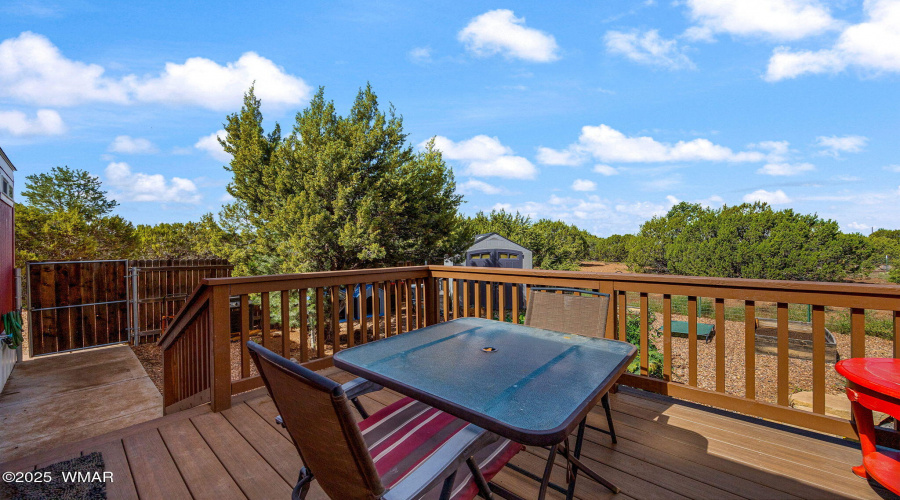 3 n - Back Porch