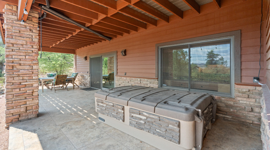 Hot tub