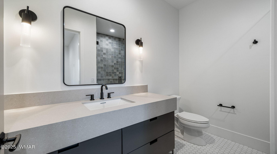 Guest Suite #1 Bath