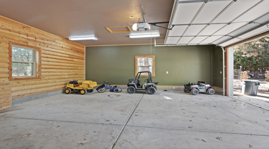 Garage parking side