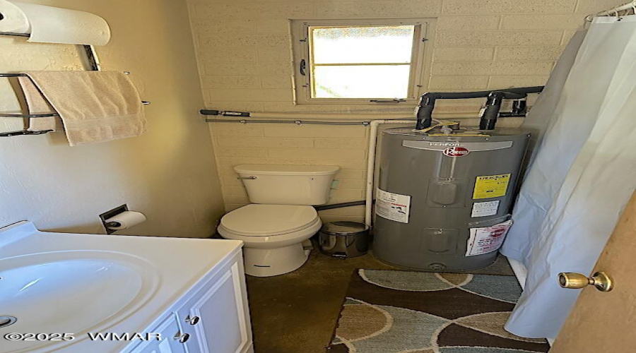 Guest House Bath