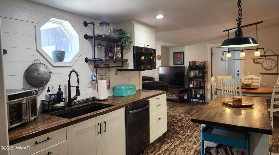 TRACEE REYNOLDS (12)