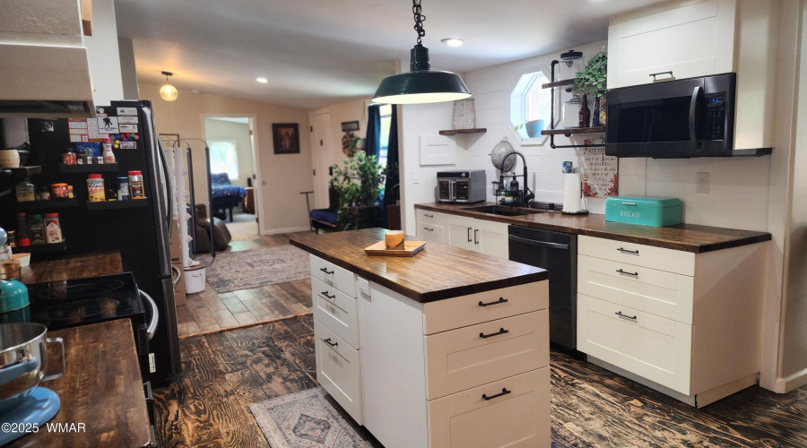 TRACEE REYNOLDS (17)