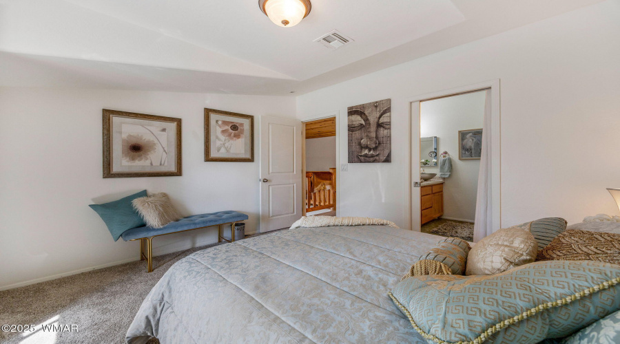Guest bedroom