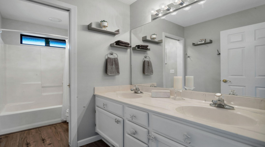 31-web-or-mls-TimberCreekImagery-55