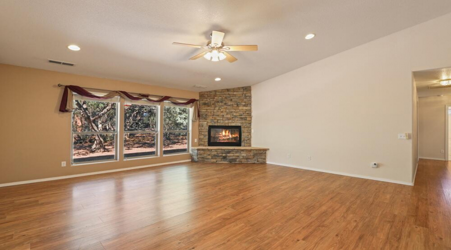 Living Room (1)