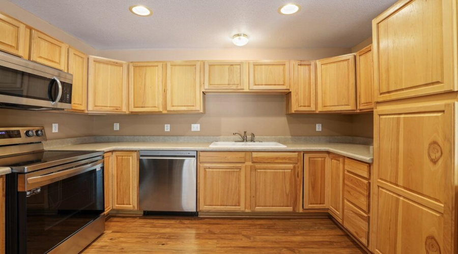 Kitchen (2)