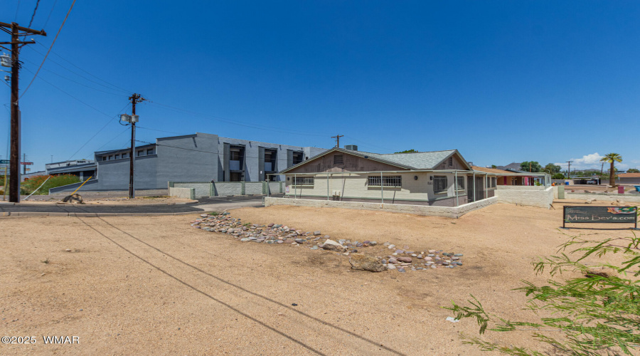 8545 N Black Canyon Highway-Phoenix, AZ