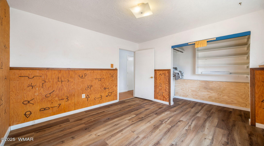 1095W7thLn-Eagar-AZ-22
