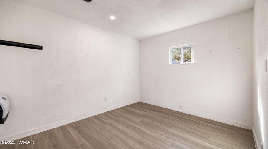 1095W7thLn-Eagar-AZ-26
