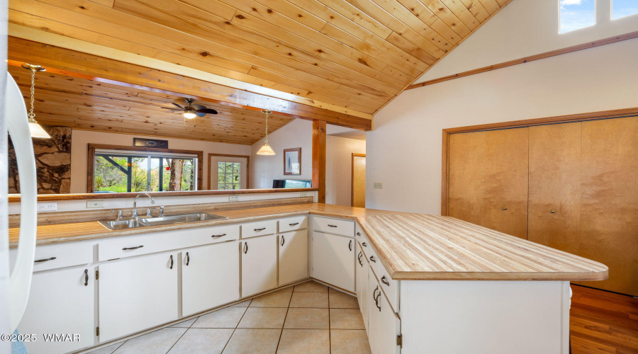 3154AspenRd-HeberOvergaard-AZ-11