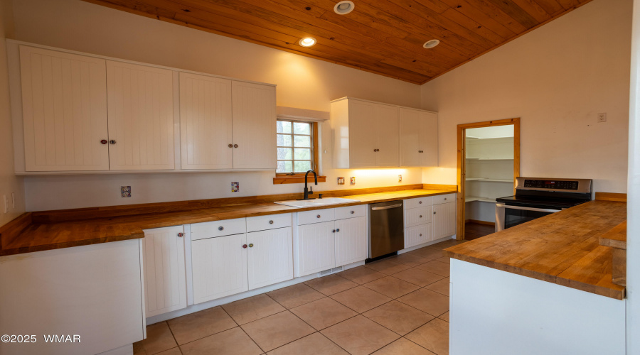 PAX_6738-HDR