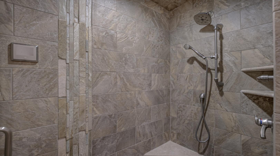 Guest En Suite Bath with steam shower