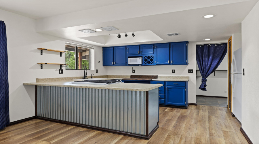 Kitchen (1)