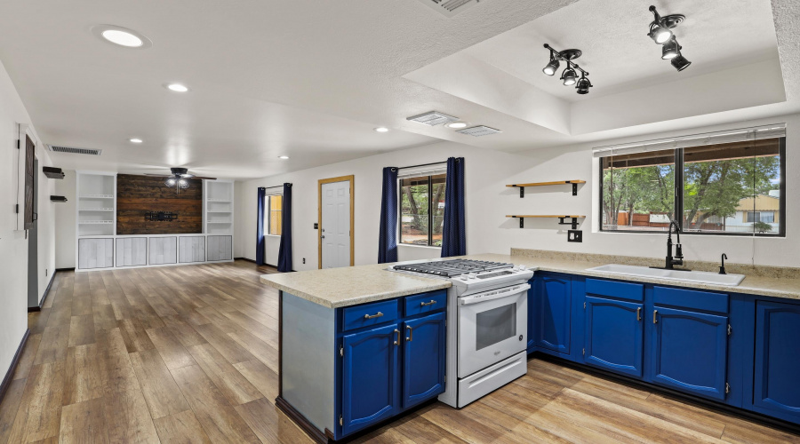 Kitchen (3)