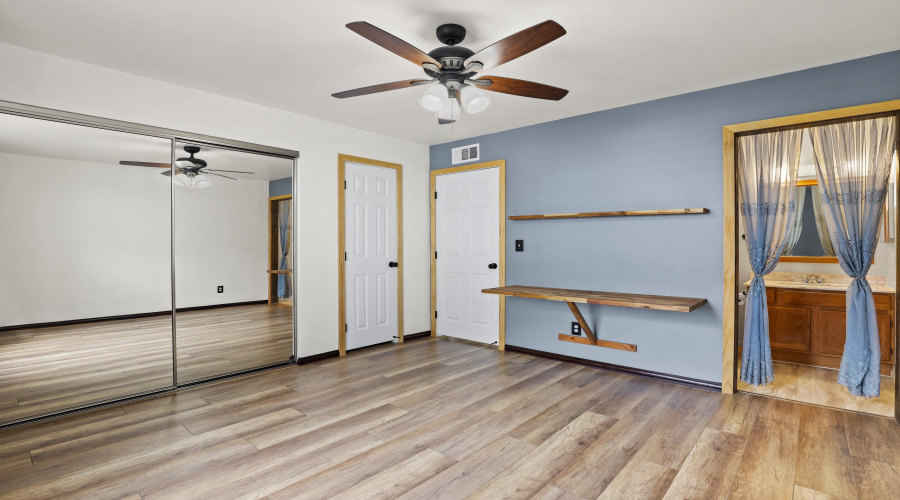 Master Bedroom (1)
