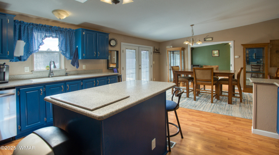 12 KITCHEN