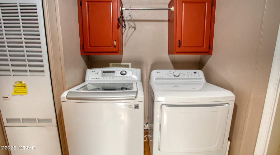 24 LAUNDRY